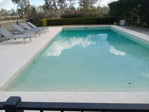 Alquiler exclusiva casa en Chacras de Murray