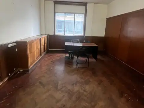 Oficina en Monserrat ,oportunidad