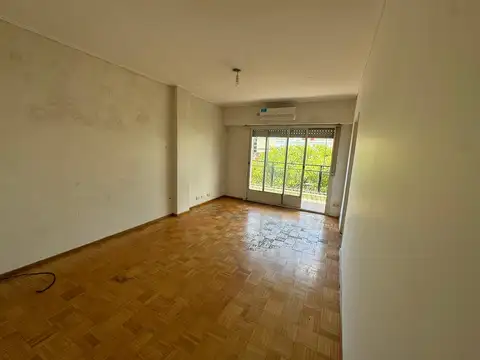 3 Ambientes con Balcón en Caballito:  Ubicación Estratégica