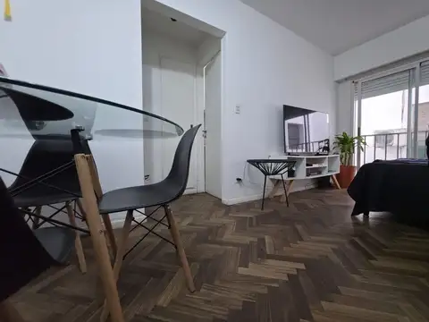 Monoambiente a la venta en Microcentro