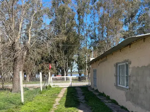Costanera e/ calle 1 y 2 – Laguna de Lobos
