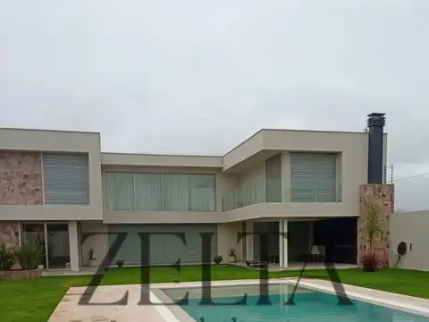 Vendo Casa en San Martín. APTA CREDITO HIPOTECARIA