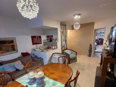 Depto Tipo Casa en Venta de 5 ambientes