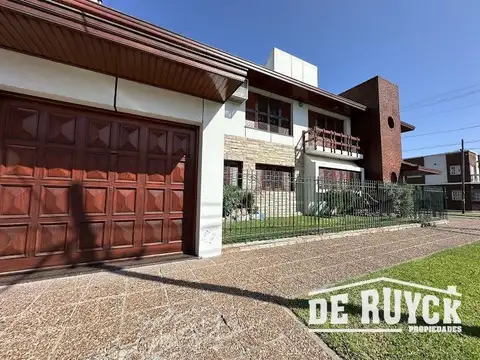 Casa en Venta de 5 dormitorios