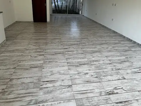 Departamento en Alquiler con 1 cochera