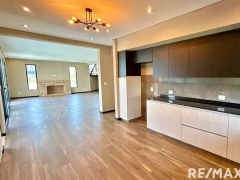 Casa en Venta en Belen de Escobar, USD 839.000