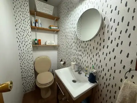 Casa 4 ambientes con 1 baño