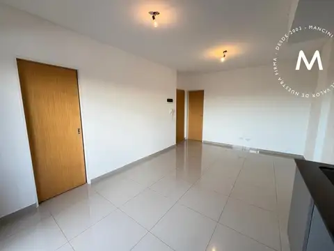 Departamento en Alquiler en Villa Ballester, $ 690.000