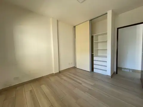 Departamento en Alquiler en Florida Mitre/Este, $ 890.000