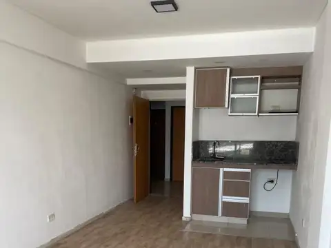 Monoambiente apto profesional sobre av Rivadavia