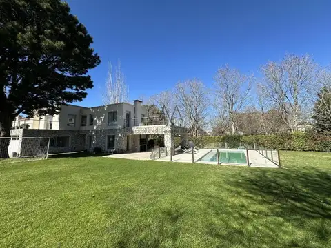 Casa en Venta de 4 dormitorios