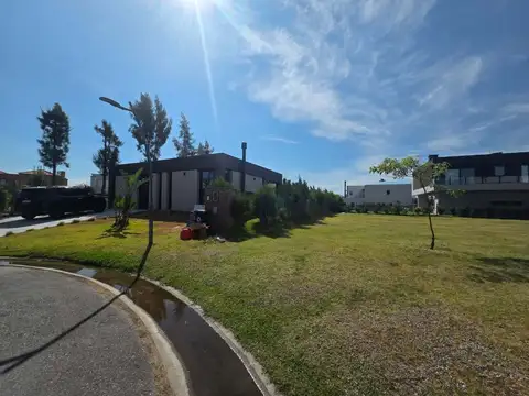 EL canal Villanueva 1600