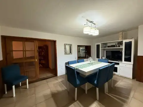 VENTA CASA LOMAS DE ZAMORA