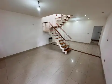 Casa en Alquiler de 4 dormitorios