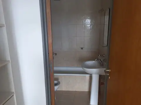 Departamento en Alquiler en Plaza España, $ 500.000