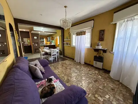 Depto Tipo Casa en Venta en Valentin Alsina, USD 79.900