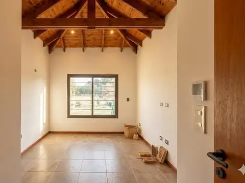 Casa en Venta 5 Ambientes en Lujan