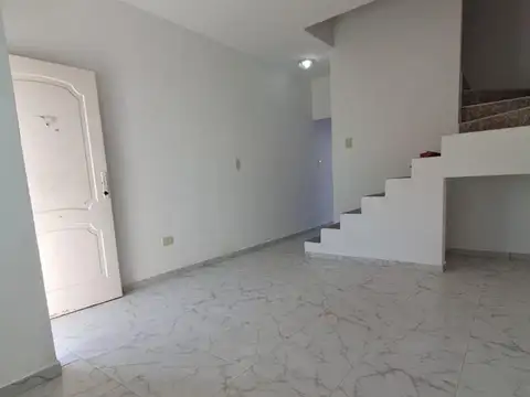 Casa en Alquiler en Jose Clemente Paz, $ 570.000