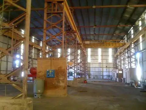 Galpon en Venta 73  mts Frente