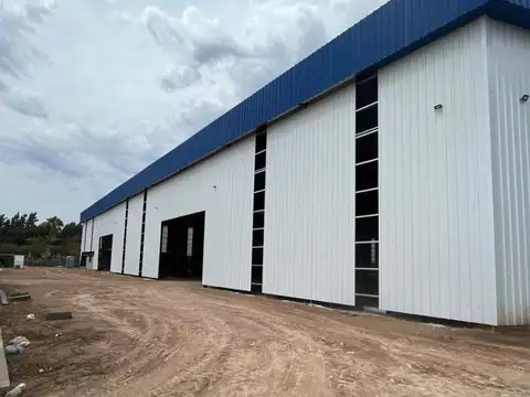 Depósito en Alquiler sobre Colectora Autopista Rosario- Buenos Aires 