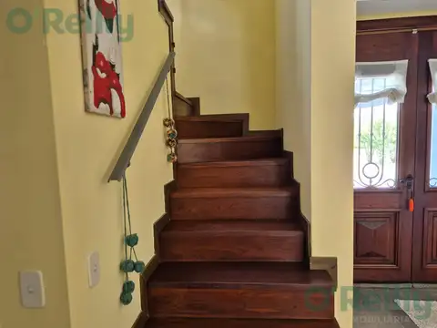 Casa en Venta con 6 cocheras