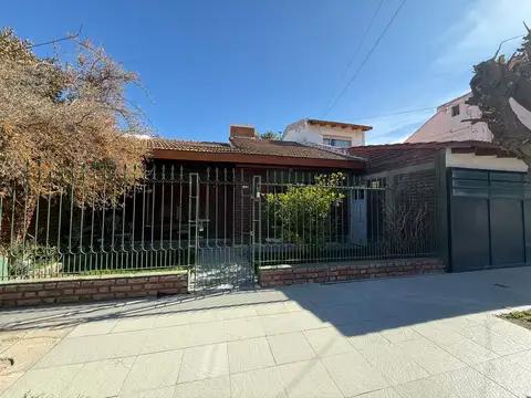 VENTA CASA PLANTA BAJA BARRIO VILLA FARREL