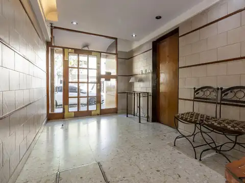 Alquiler depto 2 amb con patio en Caballito