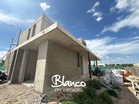 Casa en Venta en Pilar Golf Club, USD 548.000