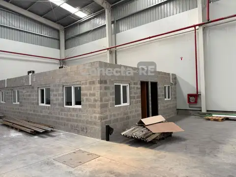 Depósito 1015 m² en Alquiler dentro de Predio Cerrado en Vicente Lopez