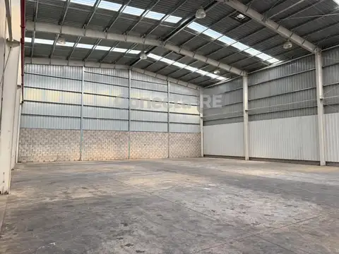 Depósito 1015 m² en alquiler dentro de predio cerrado en vicente lopez