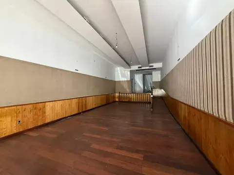 Venta de local comercial de 300 m2- Retiro