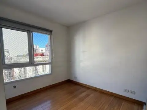 Alquiler. 3. ambientes. Edificio Colores. Balcon y Amenities.