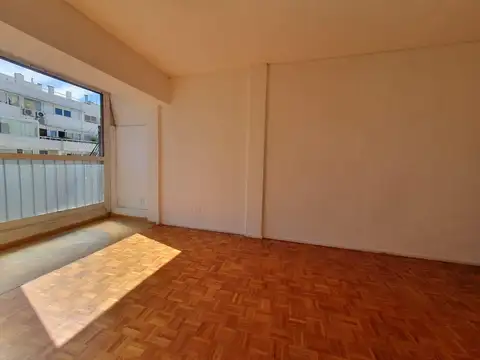 Arevalo  al 2700- 2 amb con balcón