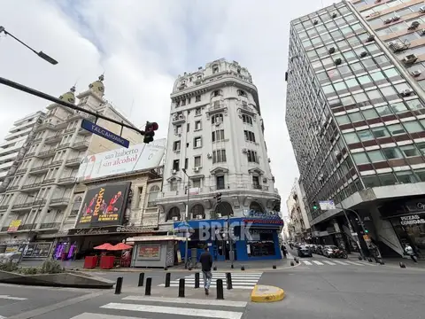 AV. CORRIENTES AL 1200 - IMPECABLE TODO SOL APTO PROFESIONAL