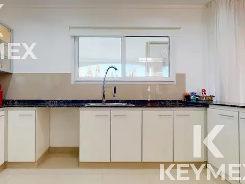 VENTA DE CASA DE 4 DORMITORIOS EN CAMPOS DE ROCA