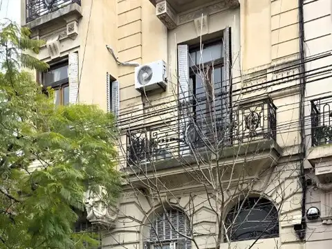 DEPARTAMENTO UBICADO EN PLANTA BAJA AL FRENTE