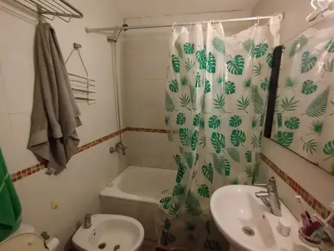VENTA MONO EN ALMAGRO LUMINOSO C PARRILLA Y PISCINA 
