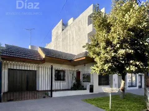Casa en Venta con 1 cochera