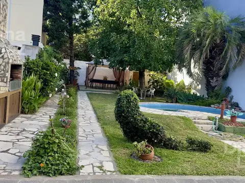 Casa en Villa Luzuriaga