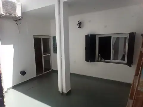 San Juan 3075 , Piso PB