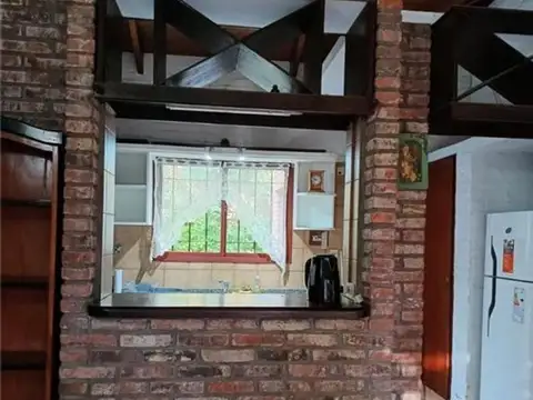 Casa 3 ambientes con 1 baño