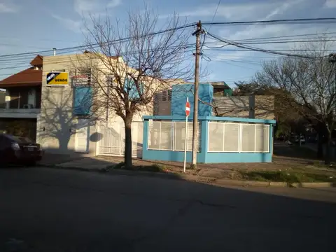 Casa Oficina PH en Venta - Castelar Norte