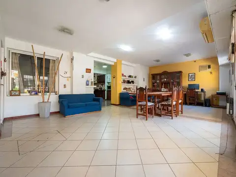 CASA VENTA/PERMUTA 3 DORMITORIOS COCHERA QUINCHO