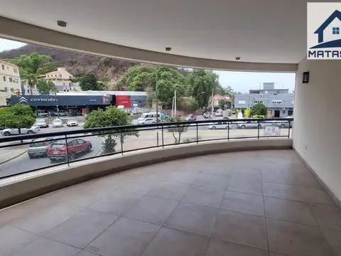 Piso Departamento en Av. Las Heras 3 dor