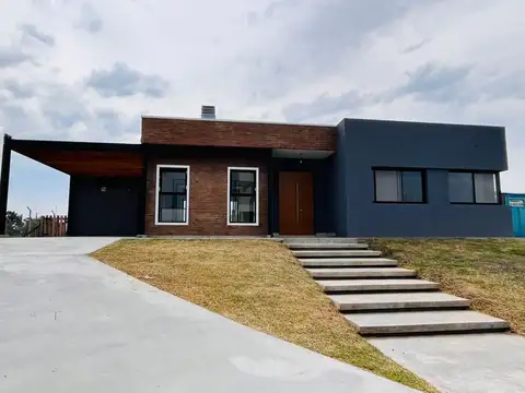 enta de Casa 4 Dormitorios en Altos de Hudson, Berazategui