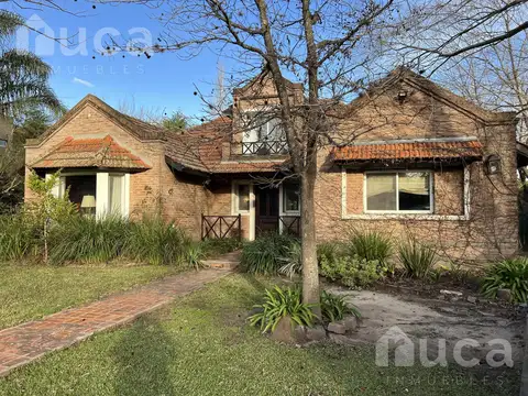 Casa 6 ambientes con 3 baños