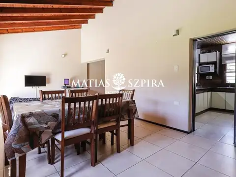 Casa 4 ambientes con 3 baños