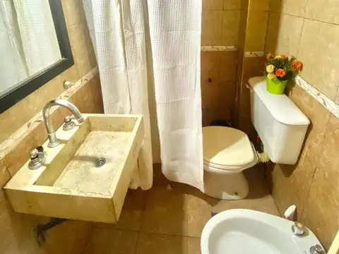 Departamento 4 ambientes con 2 baños