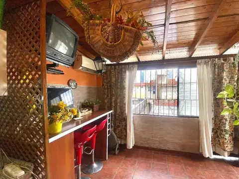 DEPARTAMENTO 4 AMBIENTES VENTA RAMOS MEJIA PERMUTA