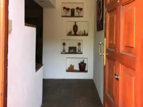 Casa en Venta en Bernal Oeste, USD 165.000